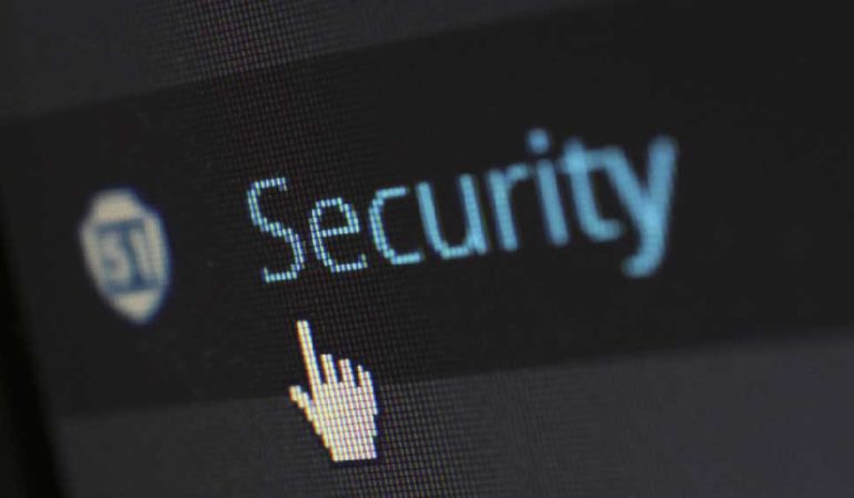 Cyberbezpieczeństwo w pracy oraz w życiu prywatnym